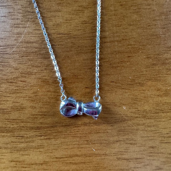 Silver Bow Necklace - Picture 1 of 6